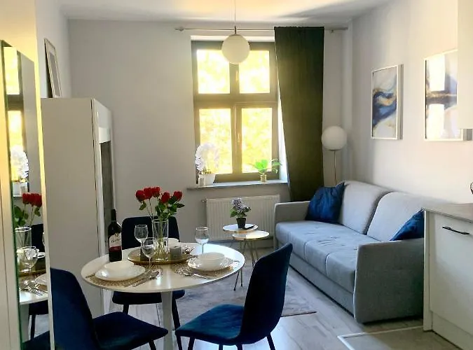 W Centrum Miasta * وودج